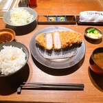 とんかつ ここまでやるか。 - 