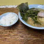家系ラーメン まこと家 - 