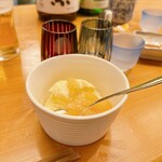 食 乃口 - お話ししながら
      アイスをすくってくれて