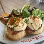 Hau Tree Lanai Restaurant - 