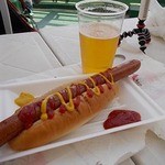 高尾山キッチンむささび -  天狗ドッグと生ビール