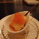 ワインと串揚げ こぱん -  帆立貝柱のとびっこ添え