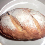 ラ・パン - くるみとブドウのパン