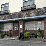 英国ティーハウスMOMO - 店舗外観