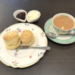 英国ティーハウスMOMO - クリームティーセット