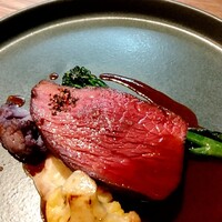 ビストロ ハマイフ - 蝦夷鹿ロースト⭐️ルビー色の誘惑❤️繊細な芯温ときめ細かな肉質⭐️