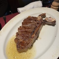 Re Wharf - メインのUSプライムビーフ Lボーンステーキ、TじゃなくてLなのでヒレ部分がない。やっぱりちょっと寂しい感じ。