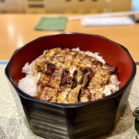 うなぎ 海雲 - お櫃アップ⤴️
