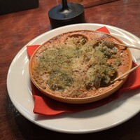 カルネジーオ イースト - 