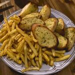 Mrs.KINGSMAN - (ｺｰｽ) メキシカンフレンチフライと自家製ガーリックトースト　2024.12.6