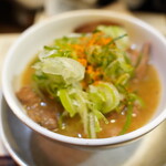 ぼんてん酒場 - 250円のもつ煮