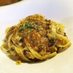 イルクオーレ ピアットスズキ - ボローニャ風仔牛ラグーソース自家製タリアテッレ