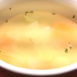 ビストロ ラフ - ラフ丼(中) 1100円 のスープ