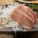 さかなの台所 オリエンタル - マグロ中トロ 300円