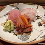 御料理 寺沢 - 赤貝と若鰤に真鯛の造り