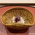 御料理 寺沢 - 胡桃豆富に葡萄の微塵切りと穂紫蘇