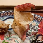 御料理 寺沢 - 北寄貝の酒盗焼