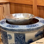 御料理 寺沢 - 牡蠣とのどぐろと網茸と滑子茸の鍋