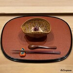 御料理 寺沢 - 胡桃豆富に葡萄の微塵切りと穂紫蘇