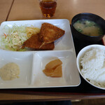 お食事処 さかえ屋 - 