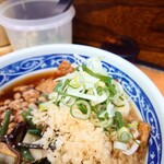 加賀 - 取り放題の"葱"を乗せます。