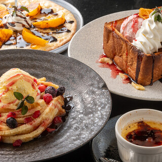 和洋中のお料理と豊富なデザートを♪