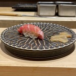 鮨 権左衛門 - 鮪 とろ