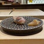 鮨 権左衛門 - 炙りカマス