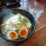 はた満 -  半熟煮卵ＩＮ　メニューに載ってないけど頼んでみた♪