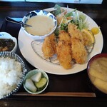 居酒屋 姫咲丸 - カキフライ、手づくりカキグラタンソース付