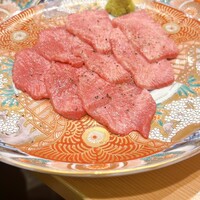 神戸焼肉 金虎 - 但馬牛 特選 塩タン