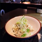雨は、やさしく NO,2 - チャーマヨ丼