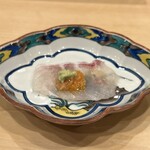 鮨 忠 - 兵庫県淡路の真鯛をブリブリに締めて、このこを乗せて