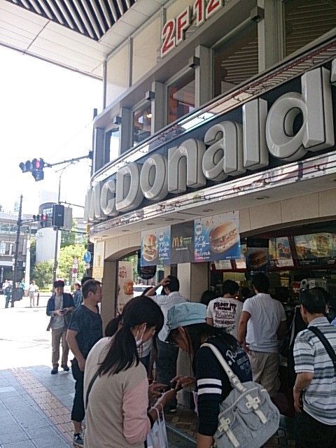 マクドナルド なんばパークス前店 難波 南海 ハンバーガー 食べログ