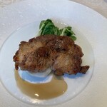 グリルうかい - イベリコ豚の炭火焼