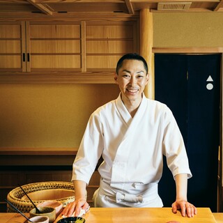 岡﨑亮氏（おかざきりょう）―江戸前の頂点に挑んだ九州男児