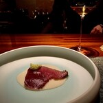 蒼 - この時期に迷い鰹、陸も海も自然の変化が見て取れます　人がどこまで対応できるのか　それにしても藁焼きなのに何故にこんなに皮だけ綺麗にパリッパリに仕上がるのか？峯村さん炎の魔術師なのか？