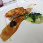 プレヴナンス -  五島列島直送ヒメジ、ジャガイモのクルスティアン、モリーユ茸、空豆