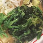 蒙古タンメン中本 - ほうれん草アップ