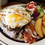 MAD BURGER - ミックスグリルプレート（1,550円）