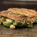 お好み焼屋みっちゃん - ( ﾟ∀ﾟ)・;’.、ｸﾞﾊｯ!!   なんてステキな豚バラ具合！！！