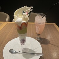 ダルマット 六本木ヒルズ店 - 雪ダルマットパフェ　1870円
