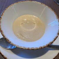 JAM17 DINING - カリフラワーのポタージュにトリュフオイル