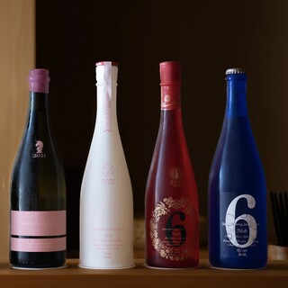 日本屈指の新政ラインナップ。店限定酒など、希少酒も数多い