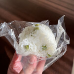 一粒選りおにぎり 空海 - グリンピースご飯