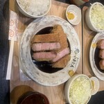 厚切りレアとんかつ やまとん 岡崎店 - 