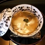 御料理 伊とう -  椀物（ハマグリ）