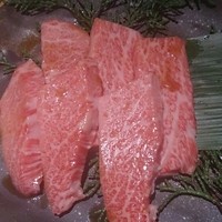 吟味屋 北浜店 - 三角上バラ1600円 これとハラミは普通。ホルモンは私はムリだったー