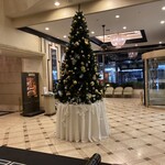 リバーサイドホテル - 1Fエントランスのクリスマスツリー