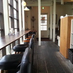 カフェブルー -  店内です。